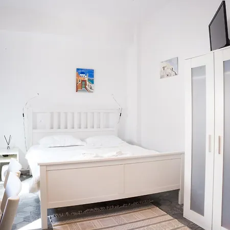 Apartment Cozy Budget In The Heart Of