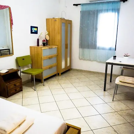 Apartment Cozy Budget In The Heart Of Fira (Santorini)